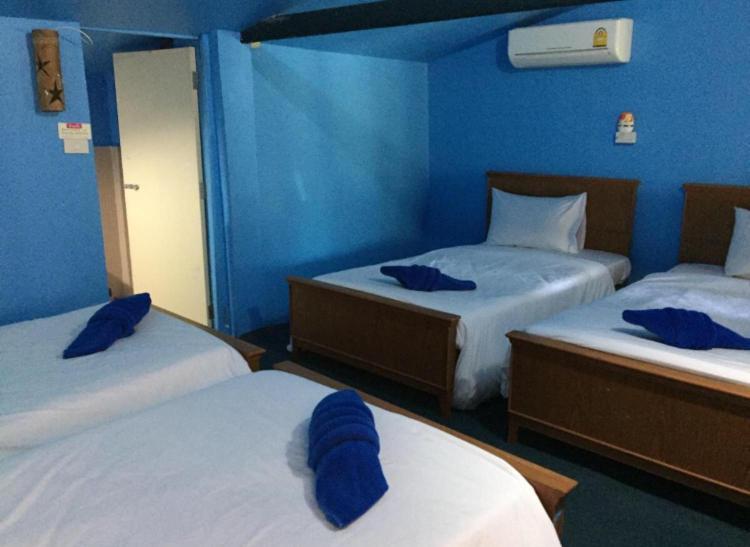 The Lazy Bar And Guesthouse 甲米 外观 照片
